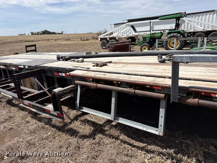 image for item DZ5361 2007 Neville Built sprayer trailer