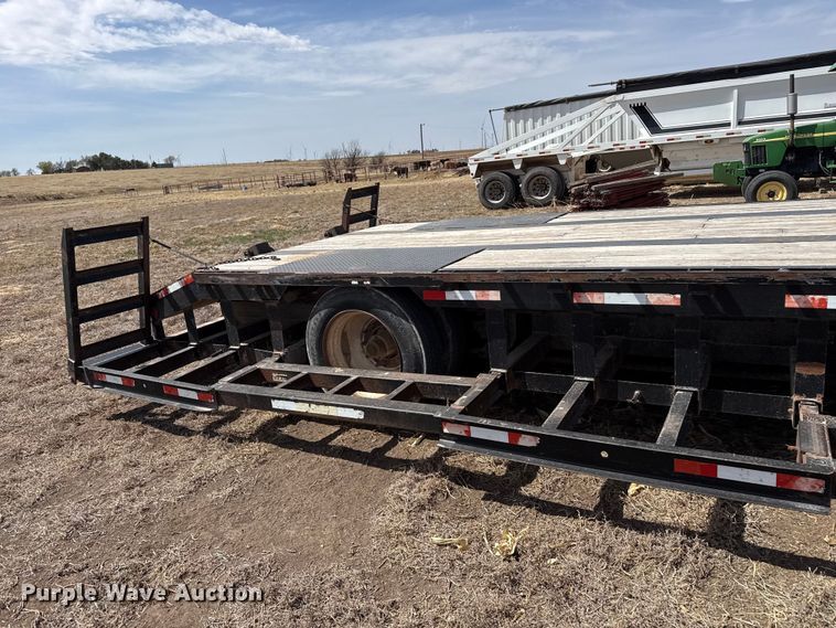 image for item DZ5361 2007 Neville Built sprayer trailer