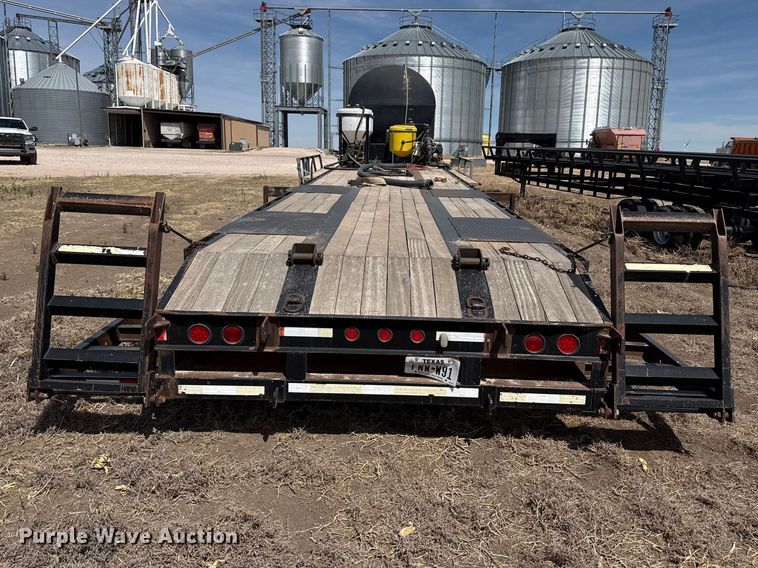 image for item DZ5361 2007 Neville Built sprayer trailer