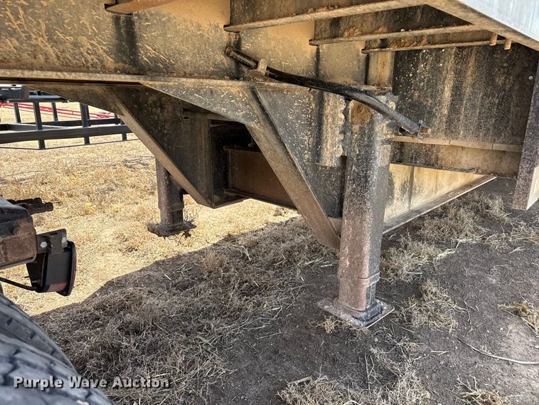 image for item DZ5361 2007 Neville Built sprayer trailer