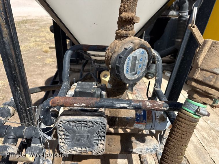 image for item DZ5361 2007 Neville Built sprayer trailer