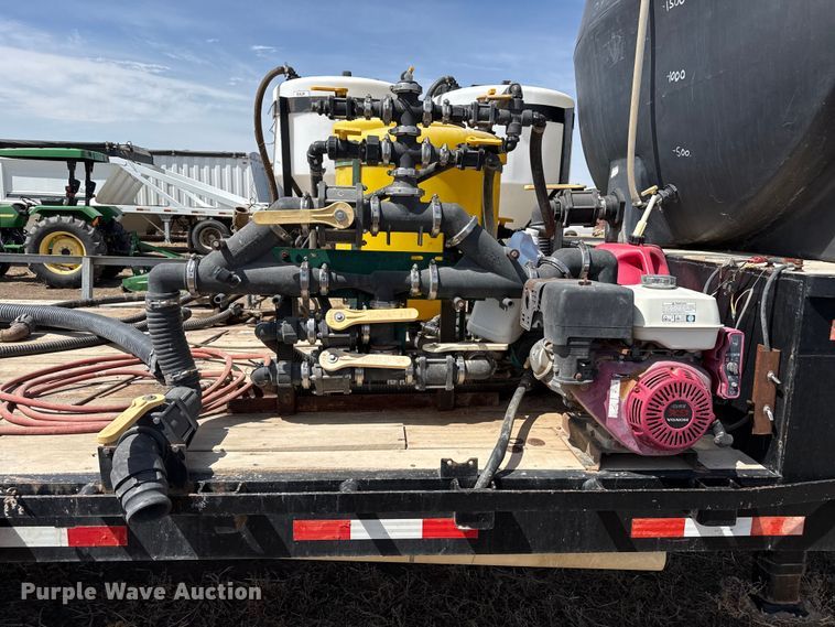 image for item DZ5361 2007 Neville Built sprayer trailer