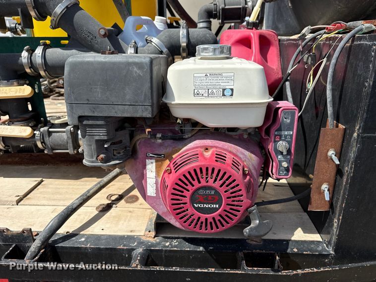 image for item DZ5361 2007 Neville Built sprayer trailer