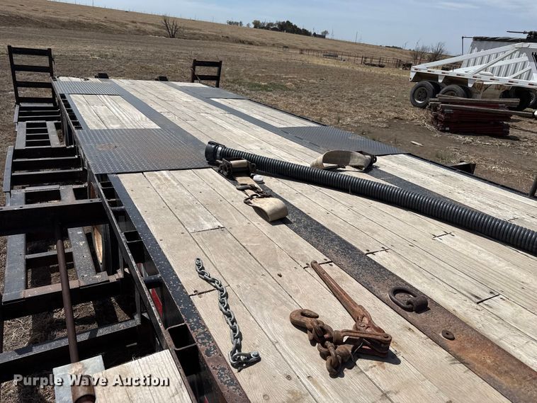 image for item DZ5361 2007 Neville Built sprayer trailer