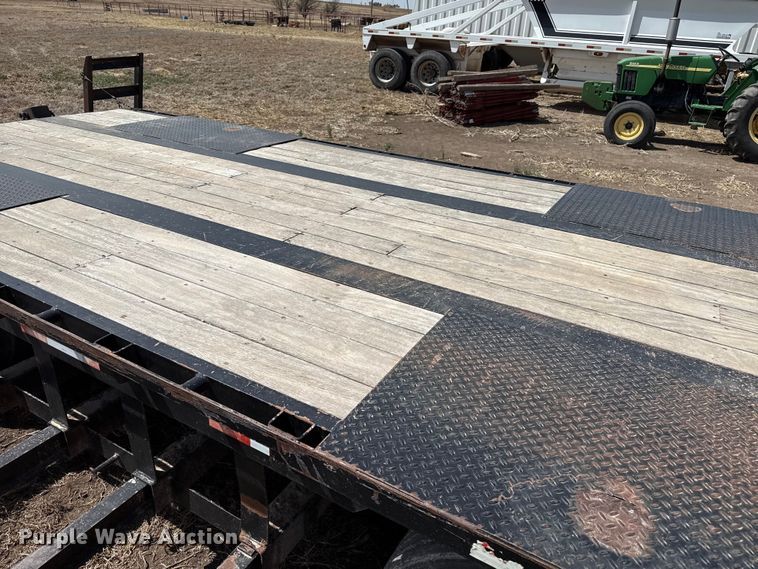 image for item DZ5361 2007 Neville Built sprayer trailer