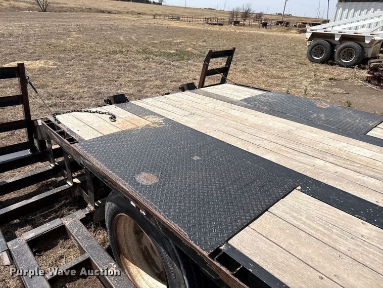 image for item DZ5361 2007 Neville Built sprayer trailer