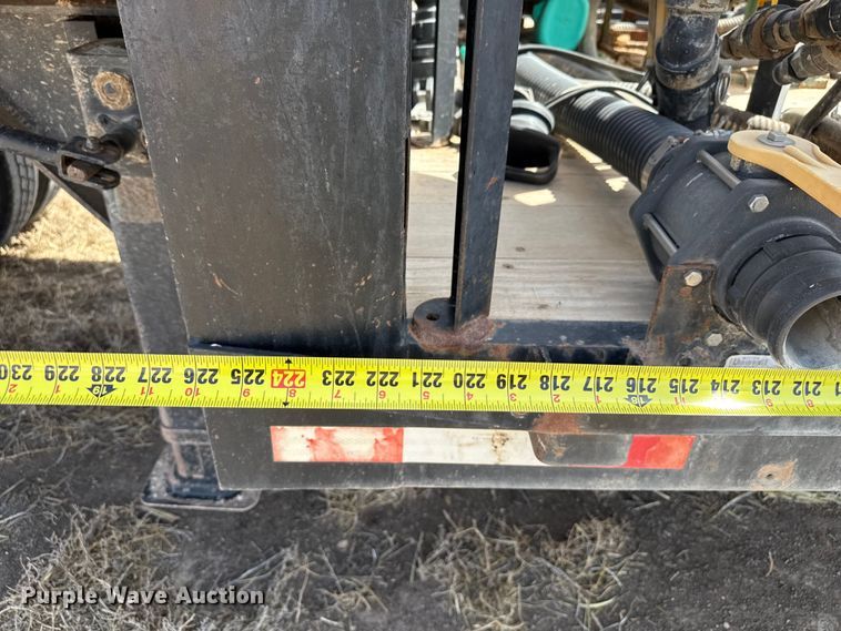 image for item DZ5361 2007 Neville Built sprayer trailer