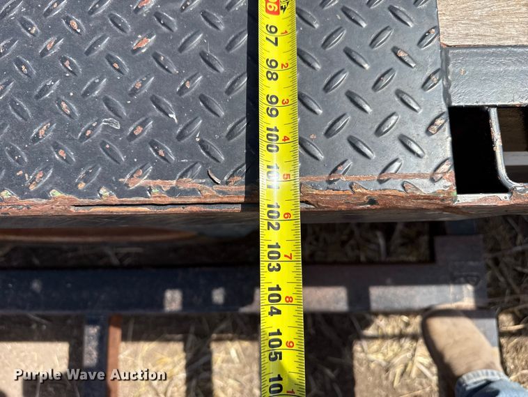 image for item DZ5361 2007 Neville Built sprayer trailer