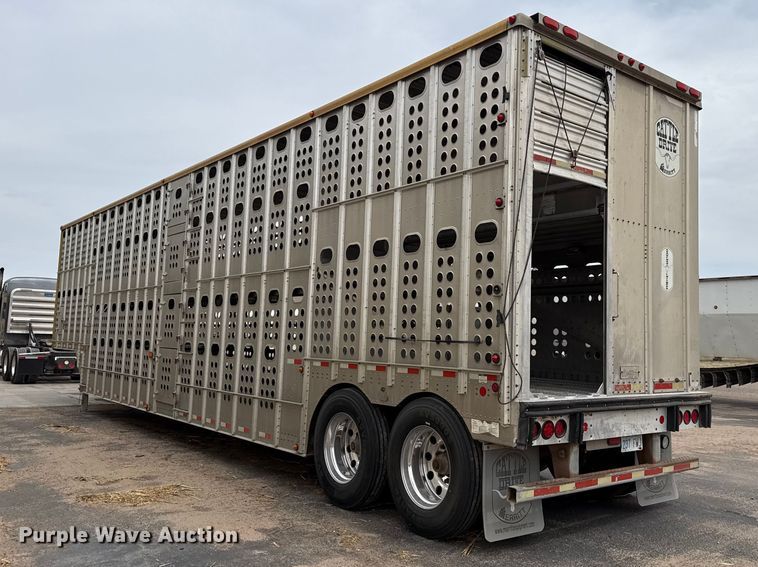 image for item DZ5371 2007 Merritt livestock trailer