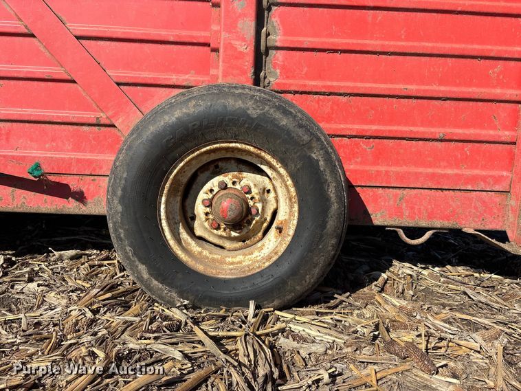 image for item EA4756 Hesston Stack Hand 10 hay bale stacker