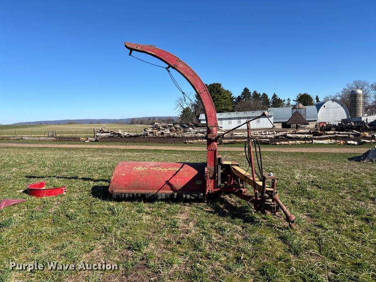 image for item EA4757 Sperry New Holland 36 forage harvester