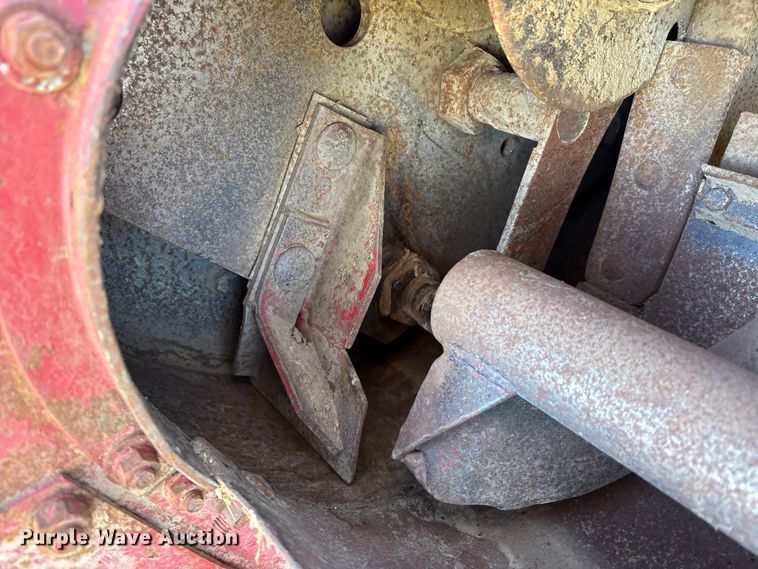 image for item EA4757 Sperry New Holland 36 forage harvester