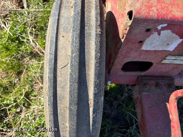 image for item EA4757 Sperry New Holland 36 forage harvester