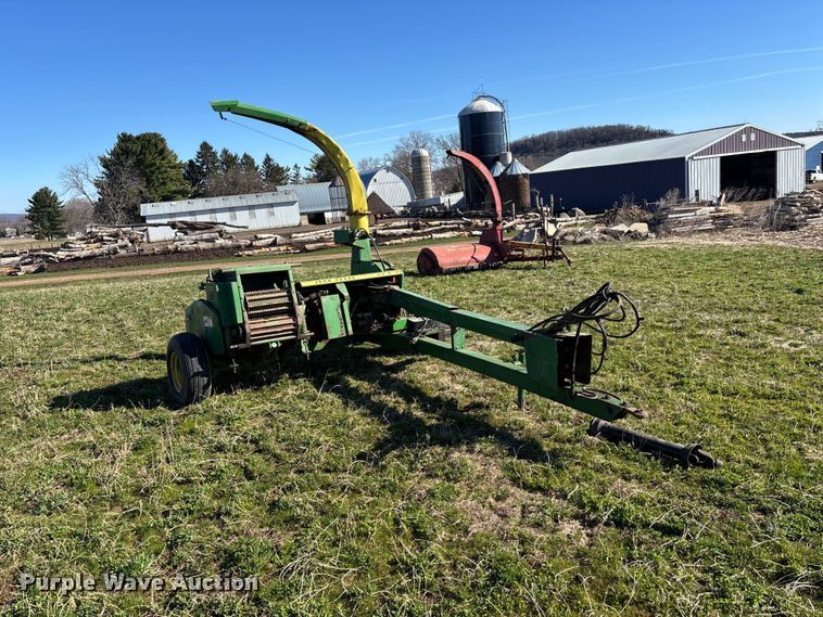 image for item EA4758 John Deere 3940 forage harvester