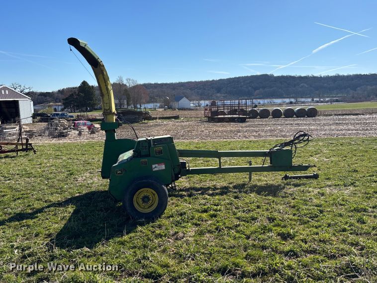 image for item EA4758 John Deere 3940 forage harvester