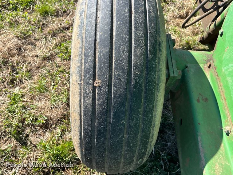 image for item EA4758 John Deere 3940 forage harvester