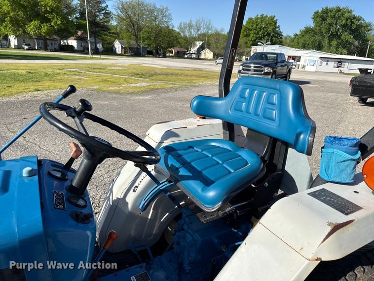 image for item EC4577 1996 New holland 1715 MFWD tractor