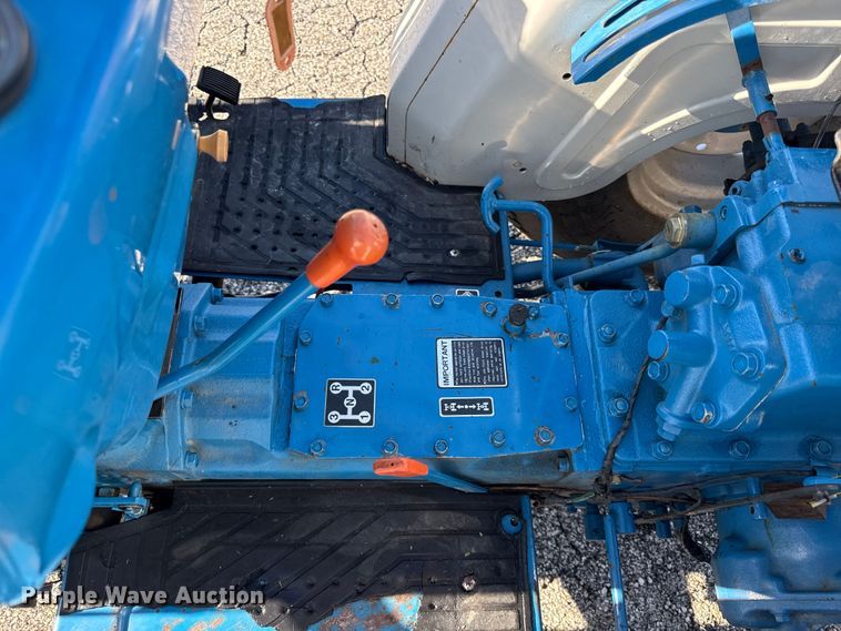 image for item EC4577 1996 New holland 1715 MFWD tractor