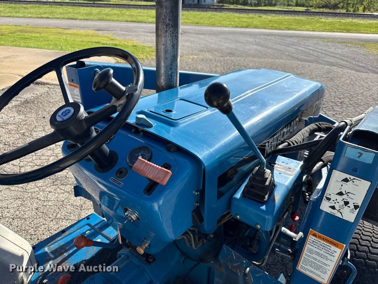 image for item EC4577 1996 New holland 1715 MFWD tractor