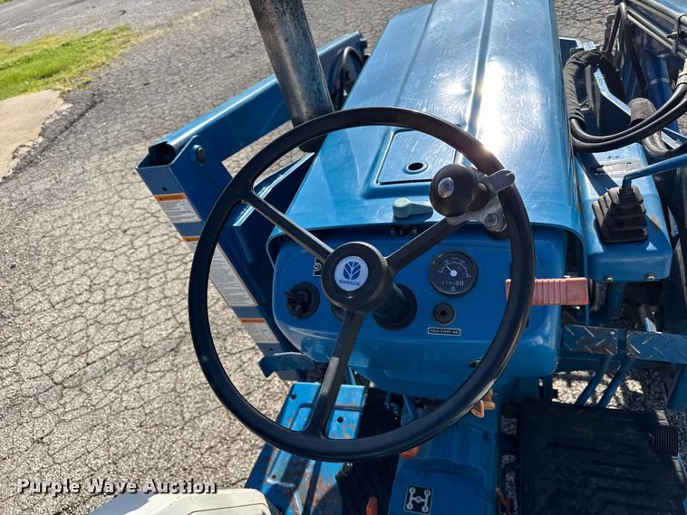 image for item EC4577 1996 New holland 1715 MFWD tractor