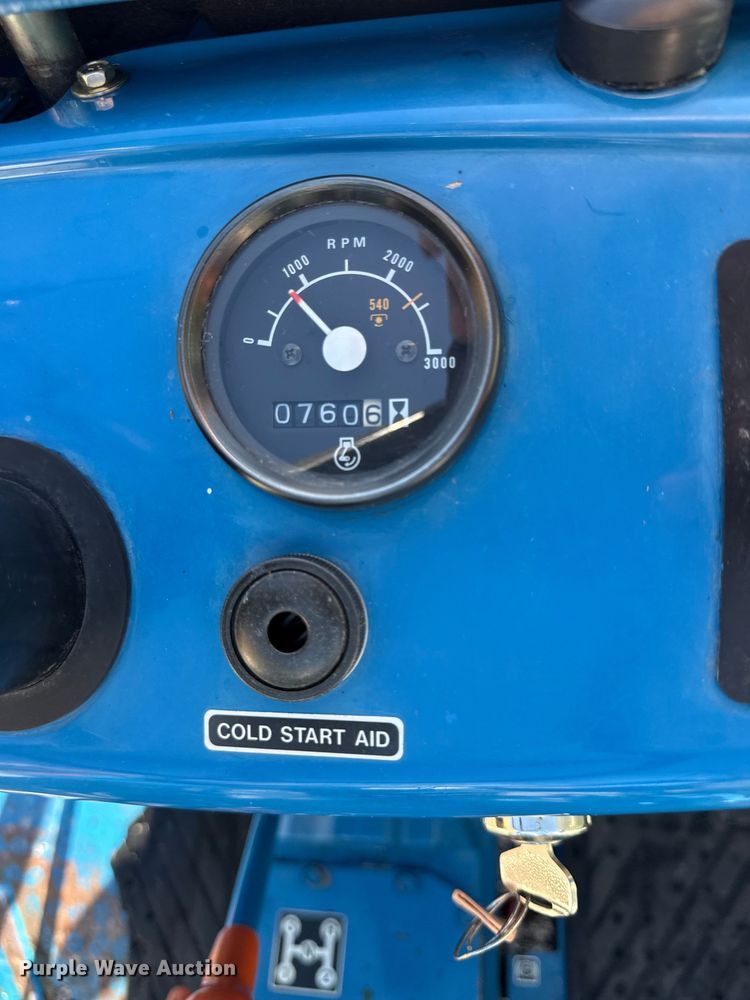 image for item EC4577 1996 New holland 1715 MFWD tractor