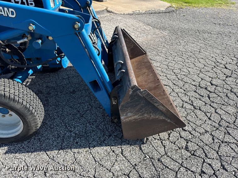 image for item EC4577 1996 New holland 1715 MFWD tractor
