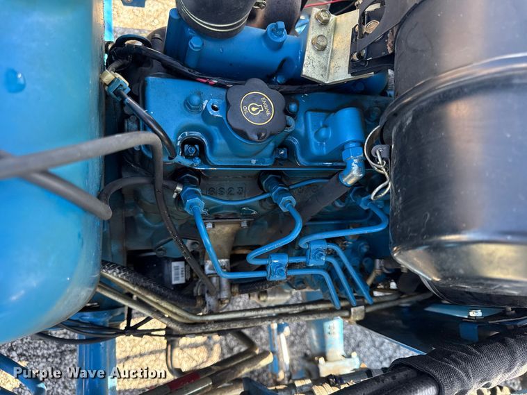 image for item EC4577 1996 New holland 1715 MFWD tractor