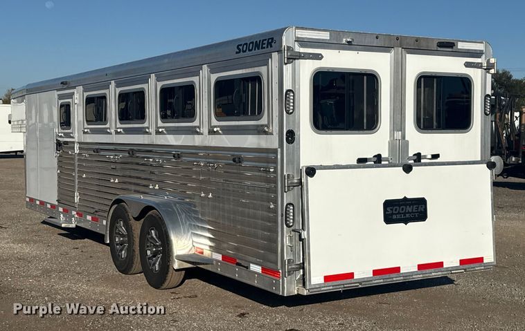 image for item EG1716 2025 Exiss Sooner Trailer Mfg. Sooner Select 7026 livestock trailer