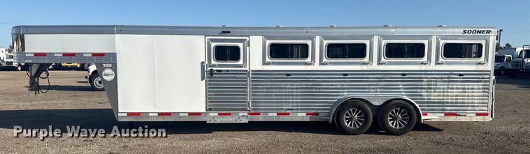 image for item EG1716 2025 Exiss Sooner Trailer Mfg. Sooner Select 7026 livestock trailer