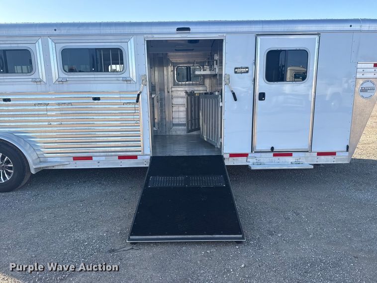 image for item EG1716 2025 Exiss Sooner Trailer Mfg. Sooner Select 7026 livestock trailer