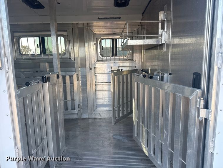 image for item EG1716 2025 Exiss Sooner Trailer Mfg. Sooner Select 7026 livestock trailer