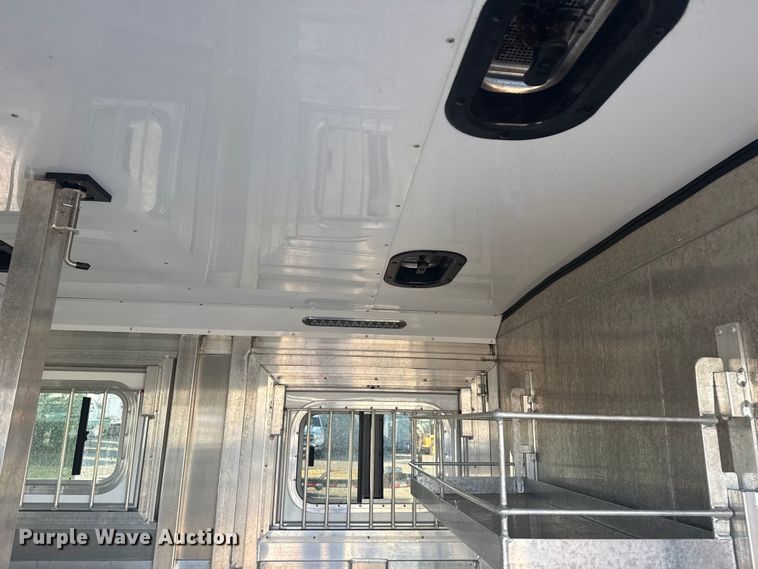 image for item EG1716 2025 Exiss Sooner Trailer Mfg. Sooner Select 7026 livestock trailer