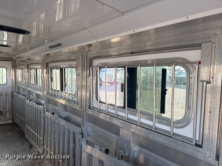 image for item EG1716 2025 Exiss Sooner Trailer Mfg. Sooner Select 7026 livestock trailer