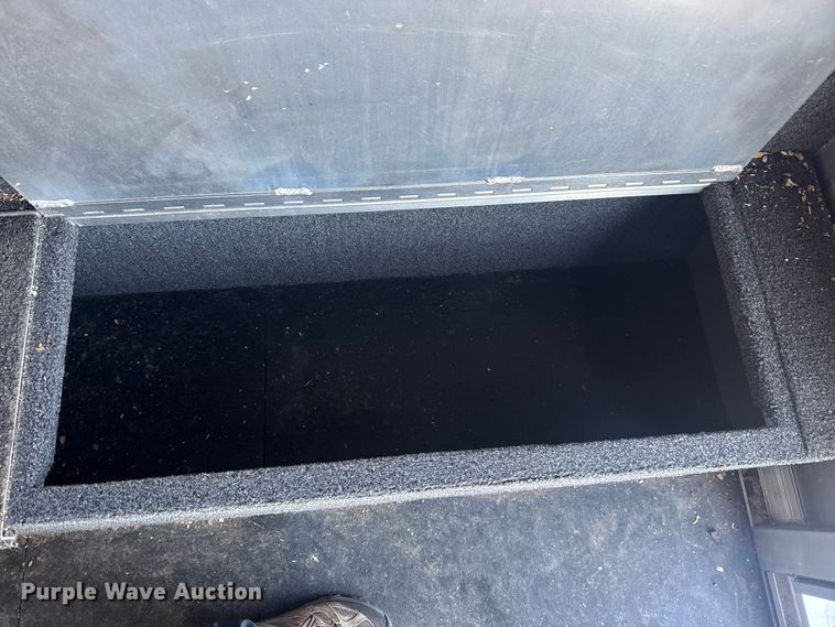 image for item EG1716 2025 Exiss Sooner Trailer Mfg. Sooner Select 7026 livestock trailer