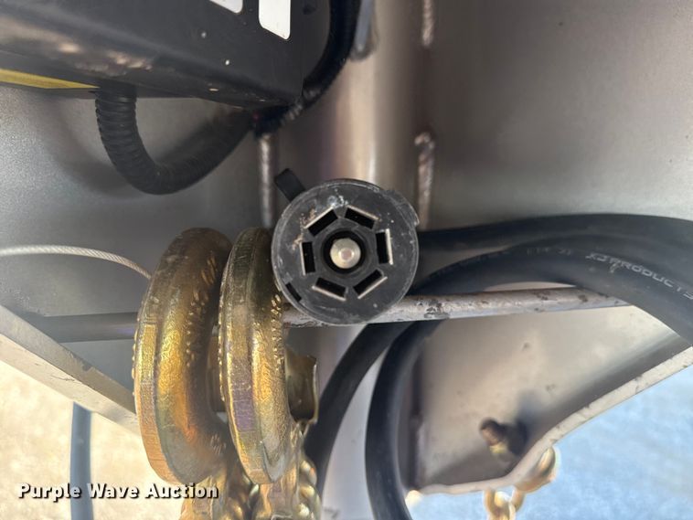 image for item EG1716 2025 Exiss Sooner Trailer Mfg. Sooner Select 7026 livestock trailer