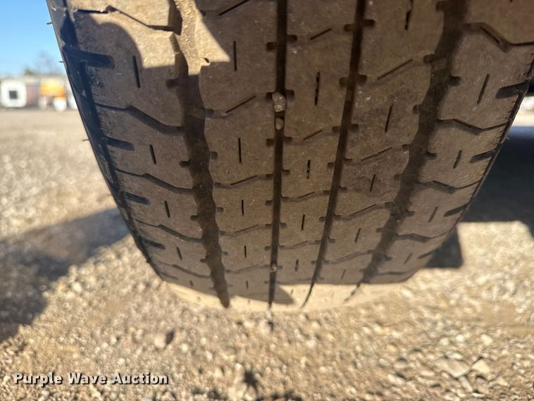 image for item EG1716 2025 Exiss Sooner Trailer Mfg. Sooner Select 7026 livestock trailer