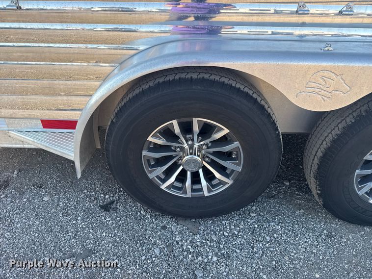 image for item EG1716 2025 Exiss Sooner Trailer Mfg. Sooner Select 7026 livestock trailer