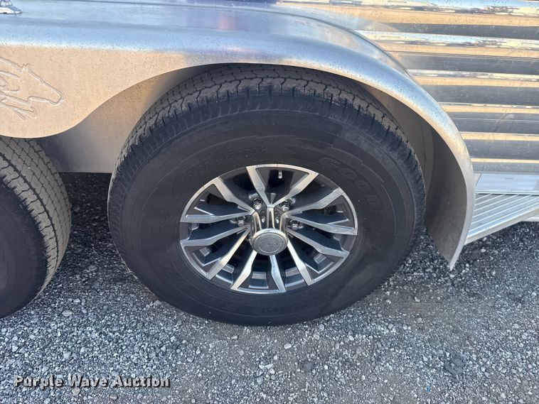 image for item EG1716 2025 Exiss Sooner Trailer Mfg. Sooner Select 7026 livestock trailer