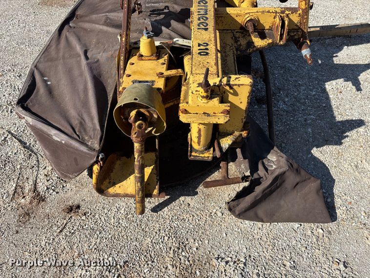 image for item EO4158 Vermeer 210 disc mower