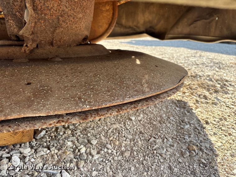 image for item EO4158 Vermeer 210 disc mower