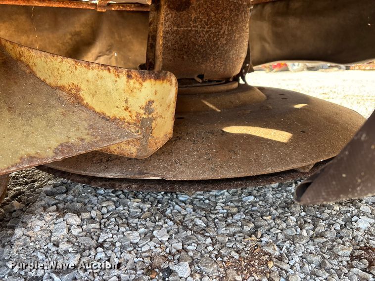 image for item EO4158 Vermeer 210 disc mower