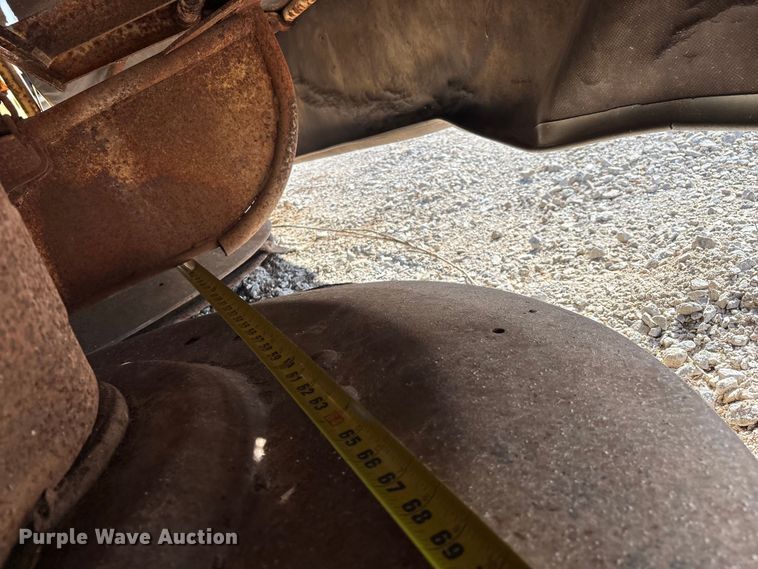 image for item EO4158 Vermeer 210 disc mower