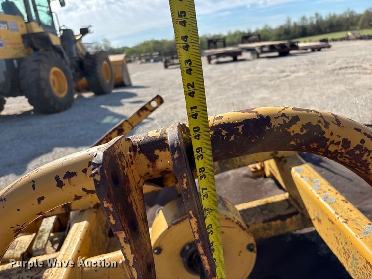 image for item EO4158 Vermeer 210 disc mower