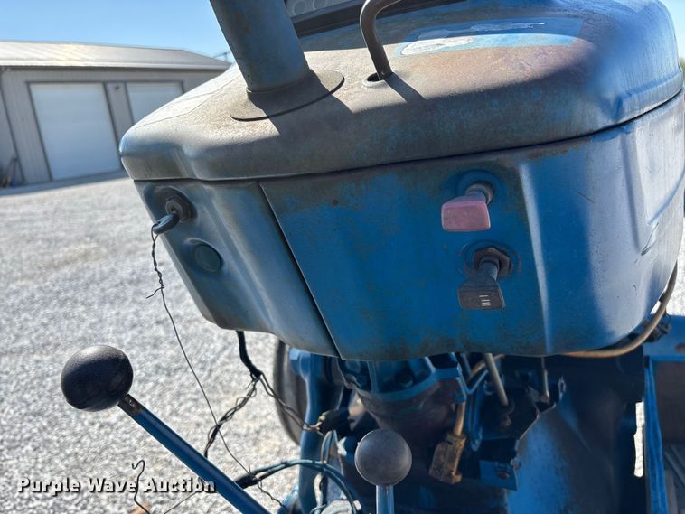 image for item EO4178 Ford 4600 tractor