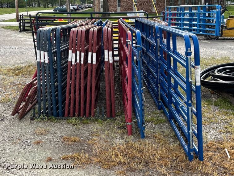 image for item EO4186 (36) livestock panels