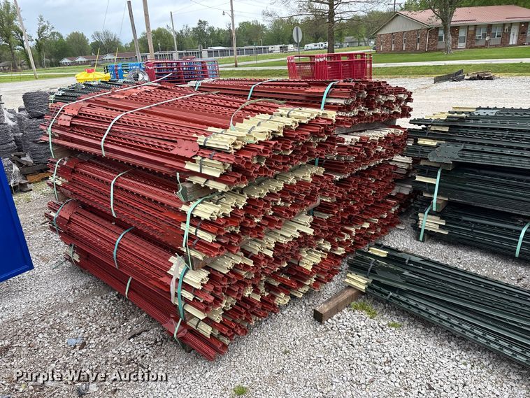 image for item EO4189 T-posts