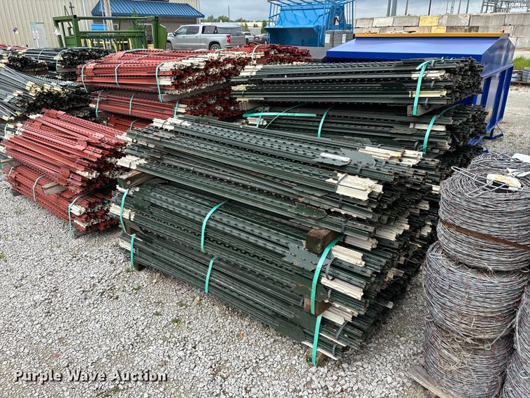 image for item EO4189 T-posts