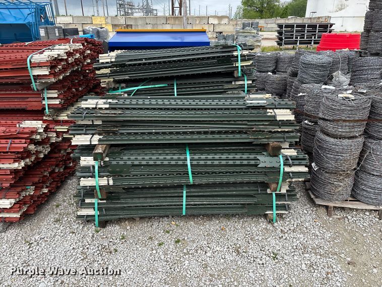 image for item EO4189 T-posts