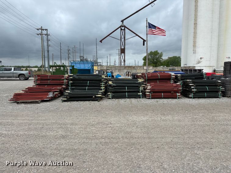 image for item EO4189 T-posts