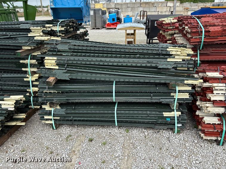 image for item EO4189 T-posts